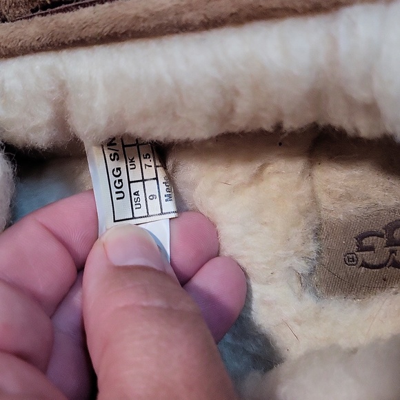 Ugg moccasin slipper - Picture 3 of 3